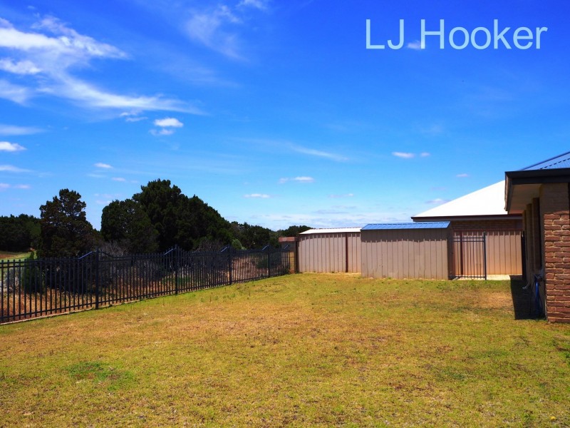15 Porto Novo Mews, Secret Harbour WA 6173