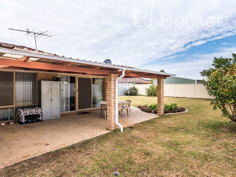 13 Woodbridge drive, Cooloongup WA 6168