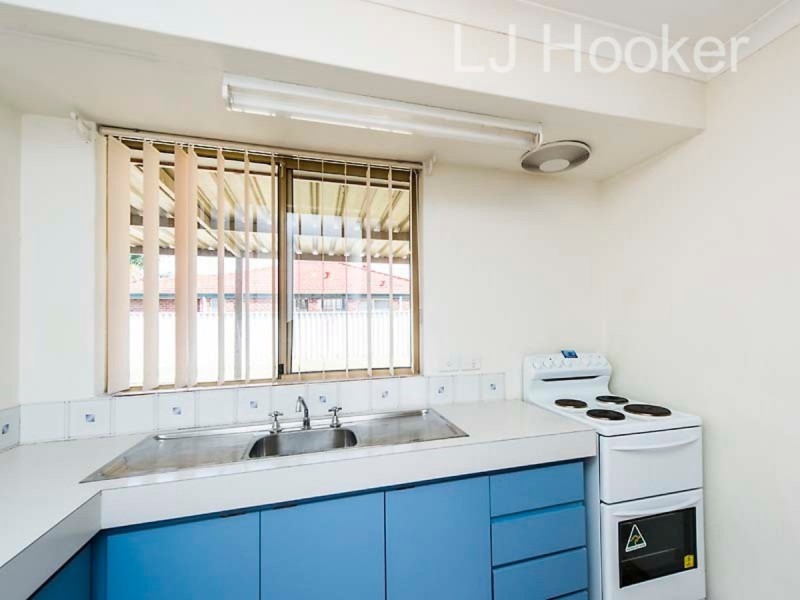 14 McLean Street, Rockingham WA 6168