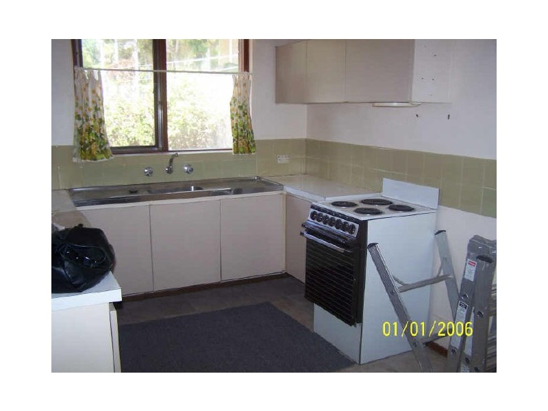 143 Safety Bay Road, Shoalwater WA 6169