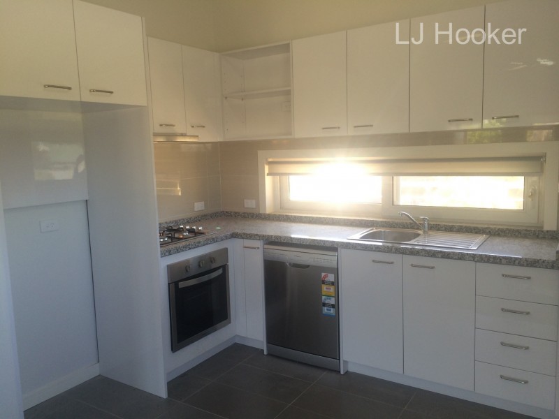 8/18 Thorpe Street, Rockingham WA 6168