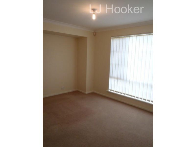 58 Stainer Avenue, Rockingham WA 6168