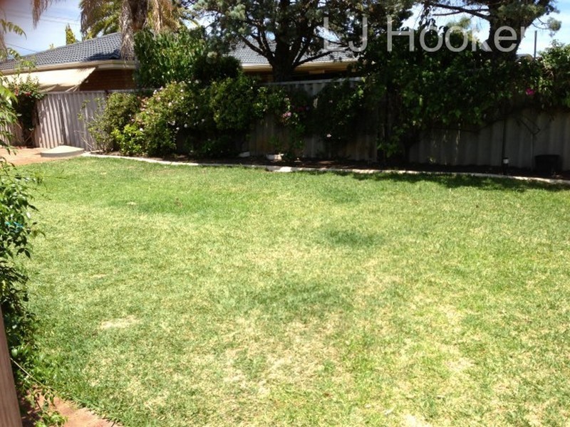 58 Stainer Avenue, Rockingham WA 6168