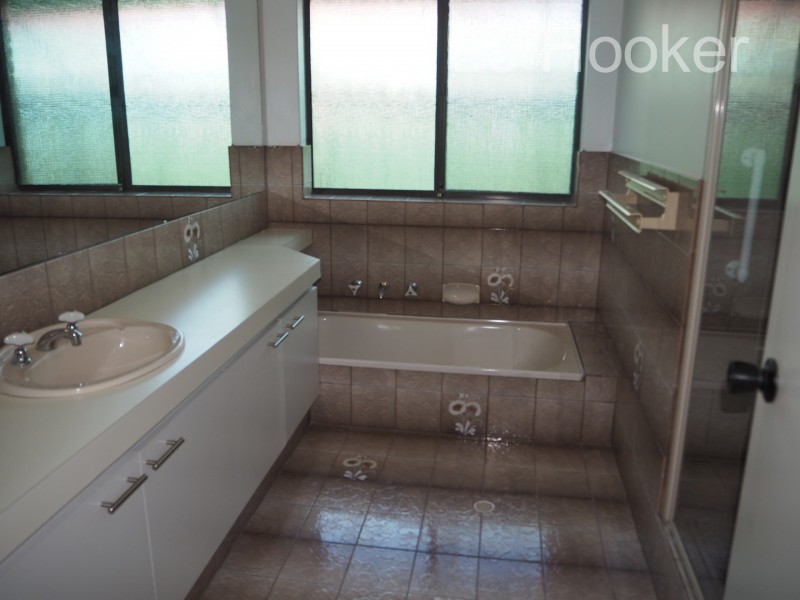 93 Donald Drive, Safety Bay WA 6169