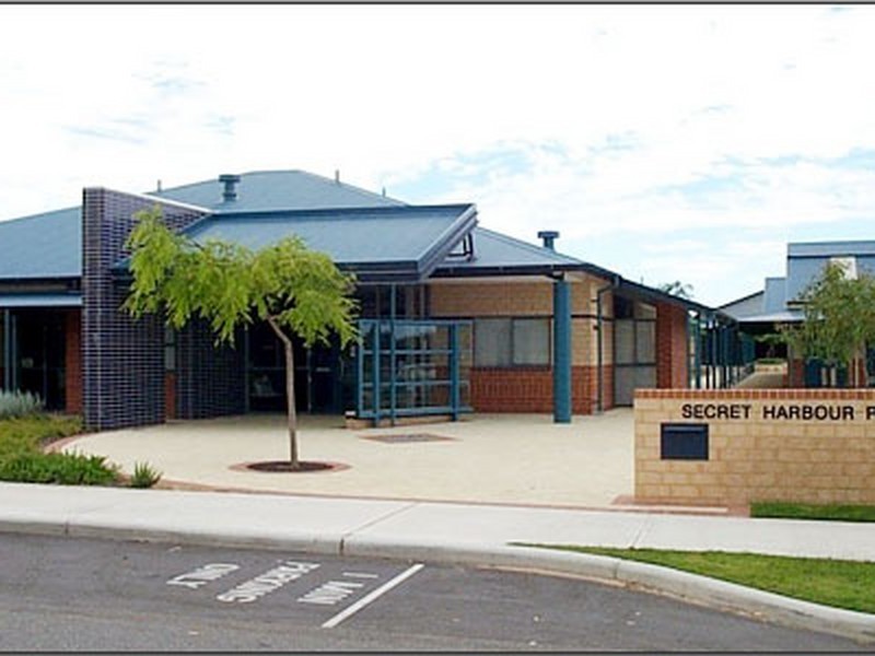 20 Elwell Street, Secret Harbour WA 6173