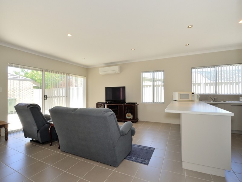 7/54 Penguin Road, Shoalwater WA 6169