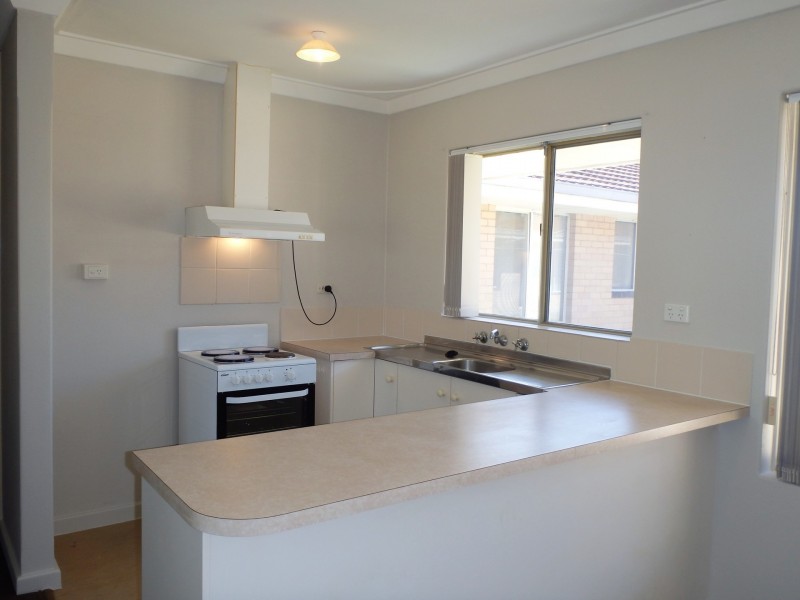 4/5-7 Jecks Street, Rockingham WA 6168