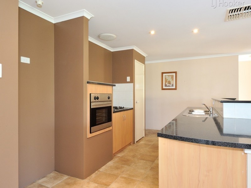 6 Yelka Way, Bertram WA 6167