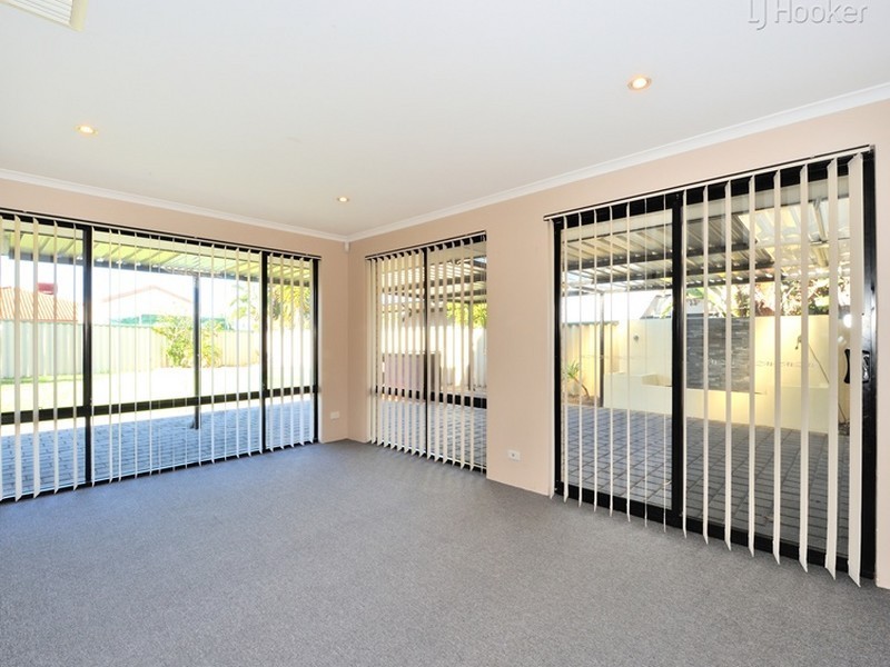 6 Yelka Way, Bertram WA 6167