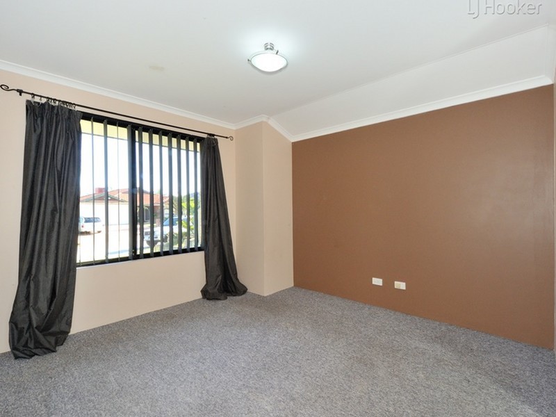 6 Yelka Way, Bertram WA 6167