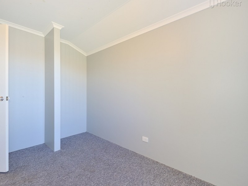 6 Yelka Way, Bertram WA 6167