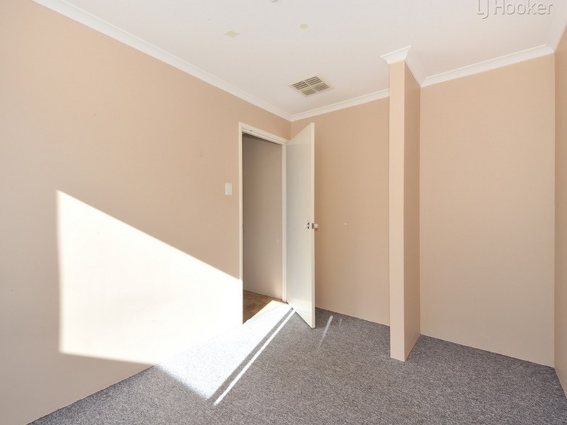 6 Yelka Way, Bertram WA 6167