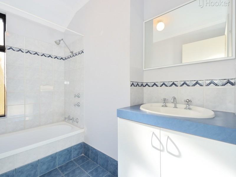 6 Yelka Way, Bertram WA 6167