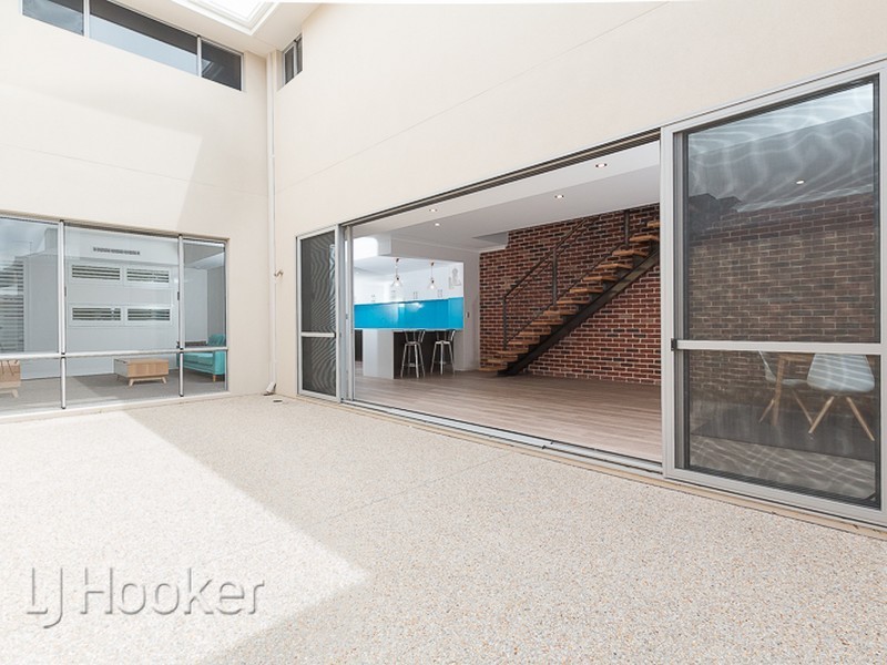 34 Emma Street, Rockingham WA 6168