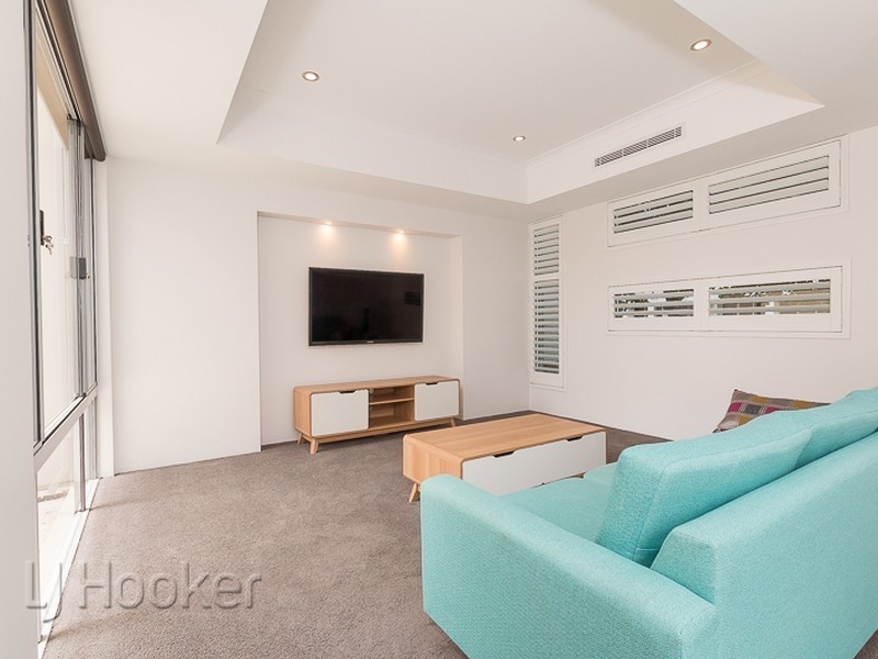 34 Emma Street, Rockingham WA 6168