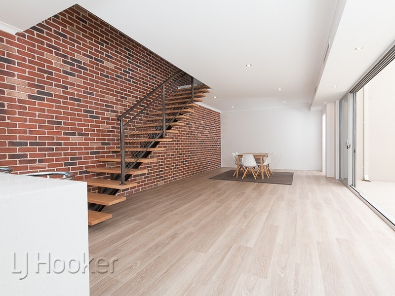 34 Emma Street, Rockingham WA 6168