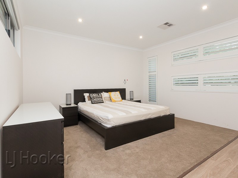 34 Emma Street, Rockingham WA 6168