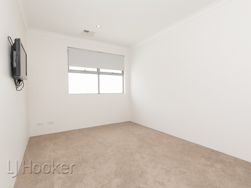 34 Emma Street, Rockingham WA 6168