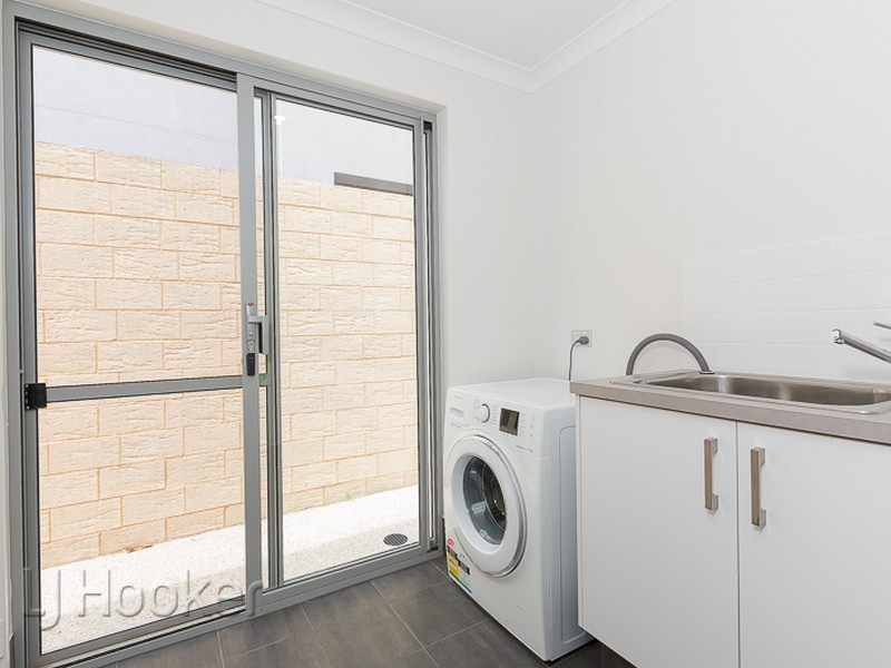 34 Emma Street, Rockingham WA 6168