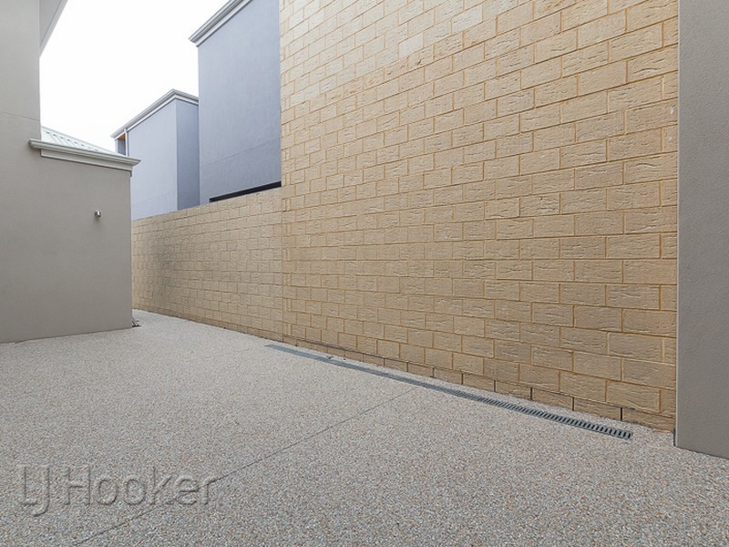 34 Emma Street, Rockingham WA 6168