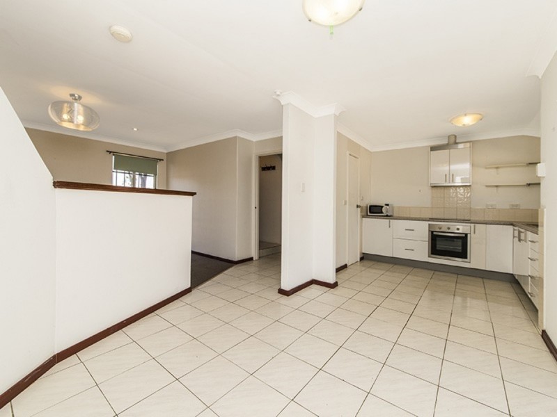 47 Warnbro Sound Avenue, Warnbro WA 6169