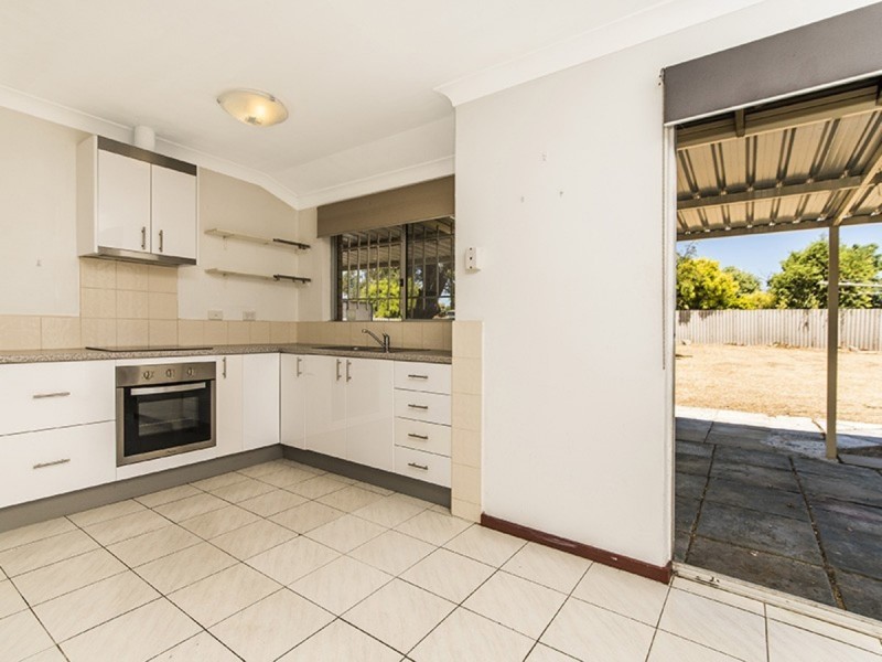 47 Warnbro Sound Avenue, Warnbro WA 6169