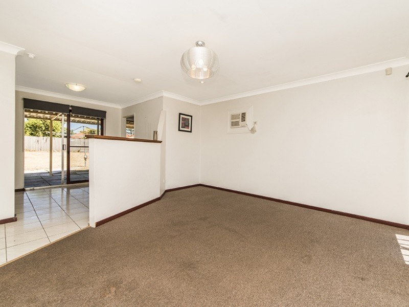 47 Warnbro Sound Avenue, Warnbro WA 6169