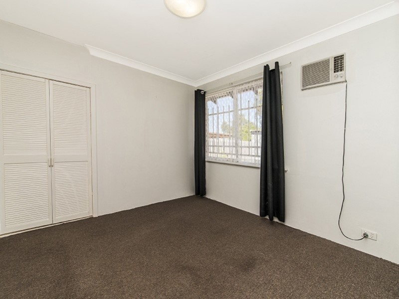 47 Warnbro Sound Avenue, Warnbro WA 6169