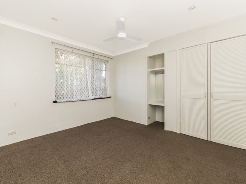 47 Warnbro Sound Avenue, Warnbro WA 6169