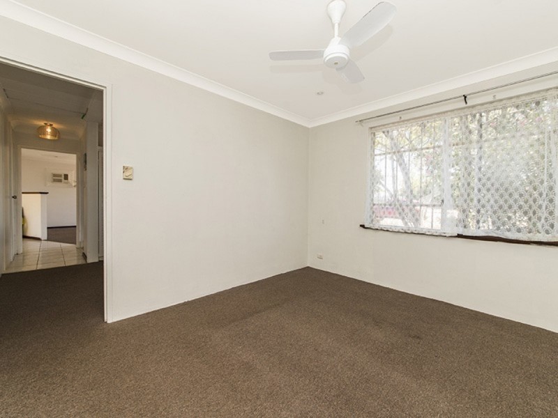 47 Warnbro Sound Avenue, Warnbro WA 6169