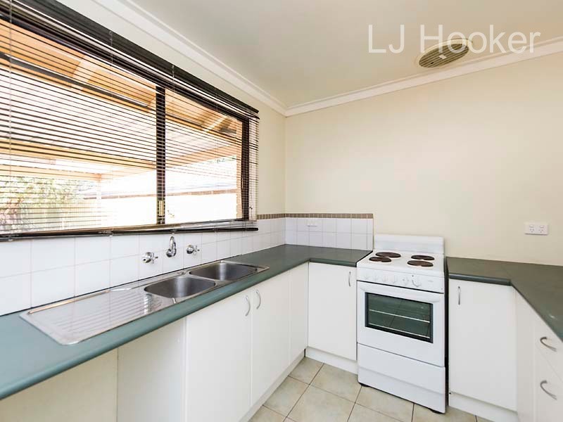24 Park Drive, Cooloongup WA 6168