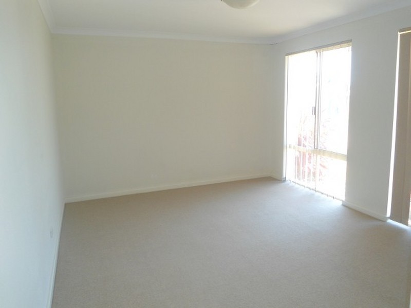 68 Mandalay Bend, Secret Harbour WA 6173