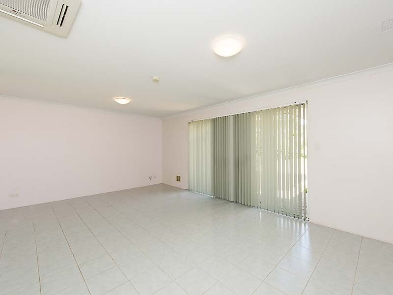 129 Penguin Road, Safety Bay WA 6169