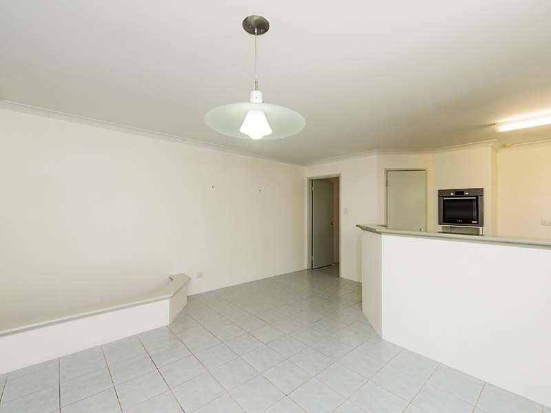 129 Penguin Road, Safety Bay WA 6169