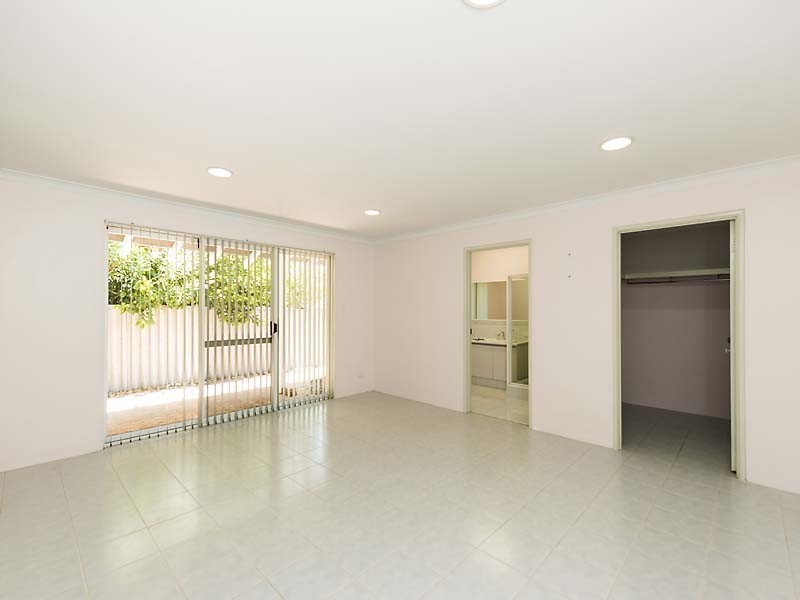 129 Penguin Road, Safety Bay WA 6169