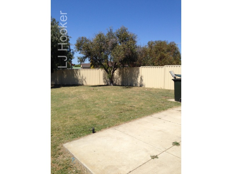 13 Andros Road, Safety Bay WA 6169