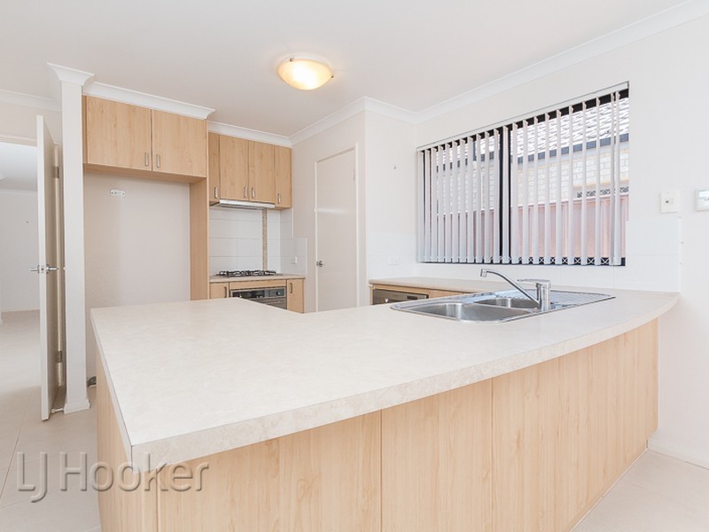 12 Kimberley Drive, Secret Harbour WA 6173