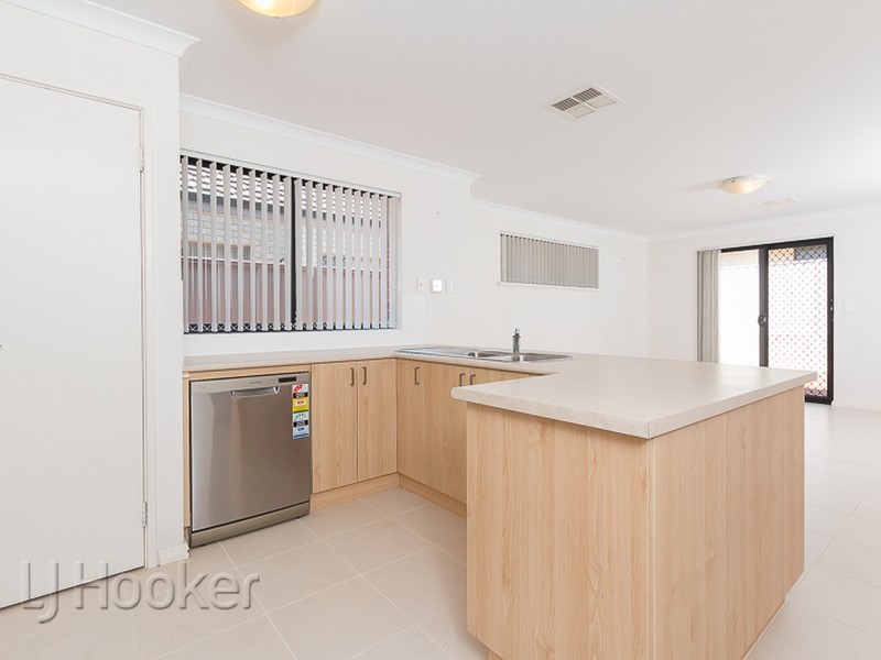 12 Kimberley Drive, Secret Harbour WA 6173