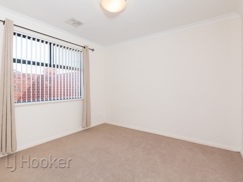 12 Kimberley Drive, Secret Harbour WA 6173