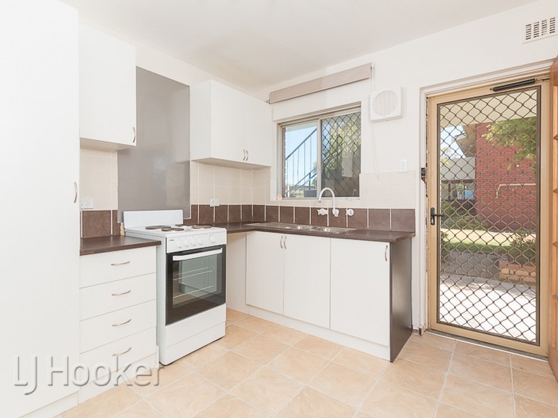 Unit 4/4 Minchinson Street, Shoalwater WA 6169