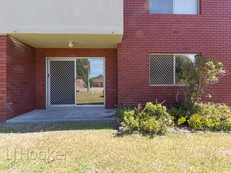 Unit 4/4 Minchinson Street, Shoalwater WA 6169