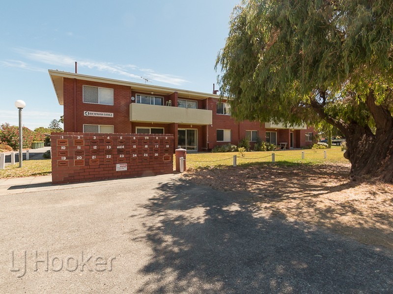 Unit 4/4 Minchinson Street, Shoalwater WA 6169