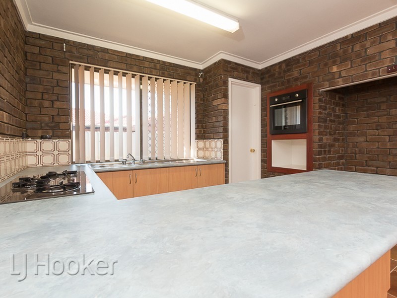 8 Kingallon Court, Rockingham WA 6168