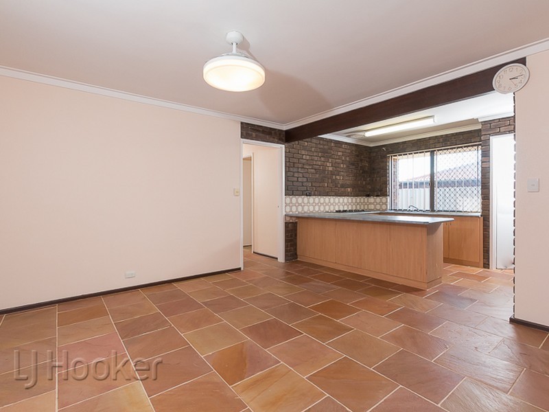 8 Kingallon Court, Rockingham WA 6168