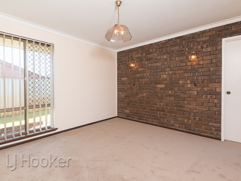 8 Kingallon Court, Rockingham WA 6168