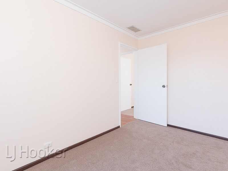 8 Kingallon Court, Rockingham WA 6168