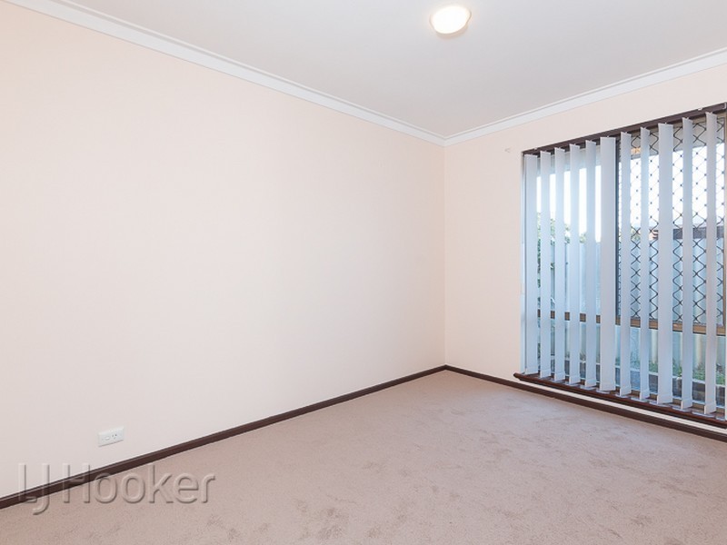 8 Kingallon Court, Rockingham WA 6168