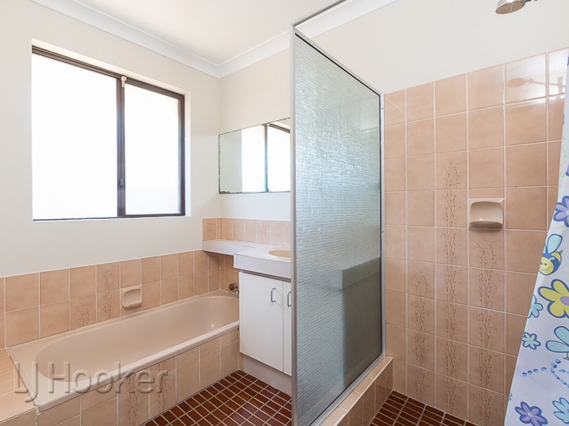 6 Barbados Close, Safety Bay WA 6169