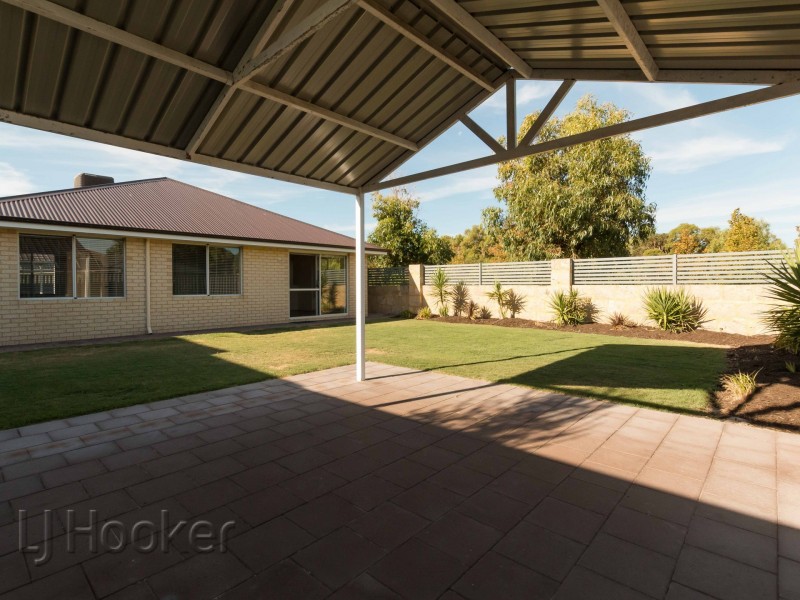 18 Rubens Circuit, Baldivis WA 6171