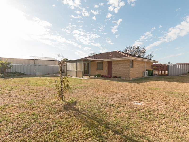 8 Georgetown Drive, Safety Bay WA 6169
